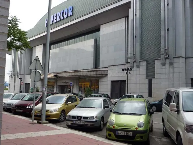 Local comercial 235m² en venta - Peñacastillo-Nueva Montaña