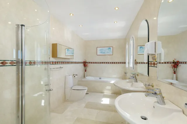 Chalet 5 habitaciones 486m² en venta - Marbella — 29