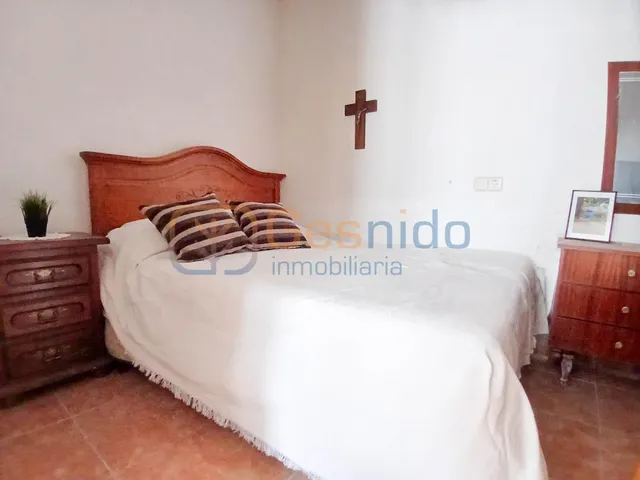 ESTUPENDA CASA en NAVAFRIA (SEGOVIA) con AMPLIA PARCELA — 12