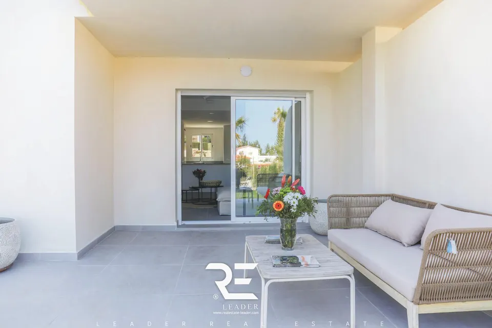 VIVIENDA OBRA NUEVA DE 1 HABITACIÓN CON TERRAZA, GARAJE Y PISCINA EN MODERNO RESIDENCIAL EN DENIA !!