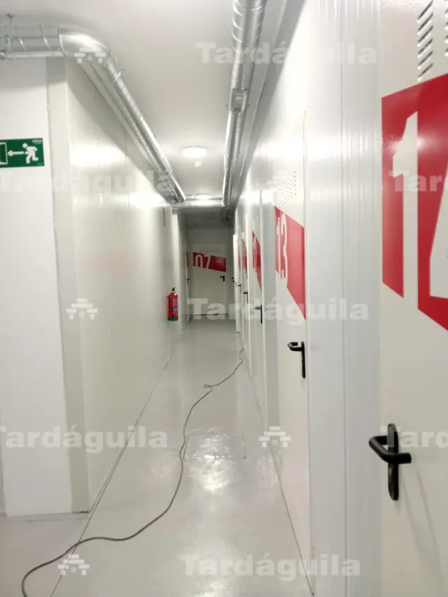 TRASTEROS EN ALQUILER EN CALLE CANDELARIO JUNTO AVENIDA VILLAMAYOR Y ESTACIÓN DE AUTOBUSES — 4