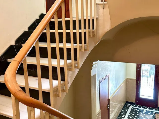 GRAN VIVIENDA CON LOCAL COMERCIAL EN CALLE RAMÓN Y CAJAL! — 10