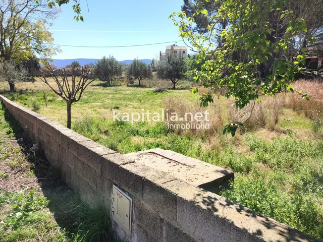 TERRENO URBANO A LA VENTA EN L´ALCUDIA DE CRESPINS. — 4