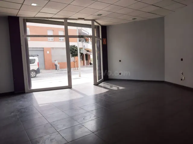 Local comercial 56m² en alquiler - Selva del Camp La - foto 2