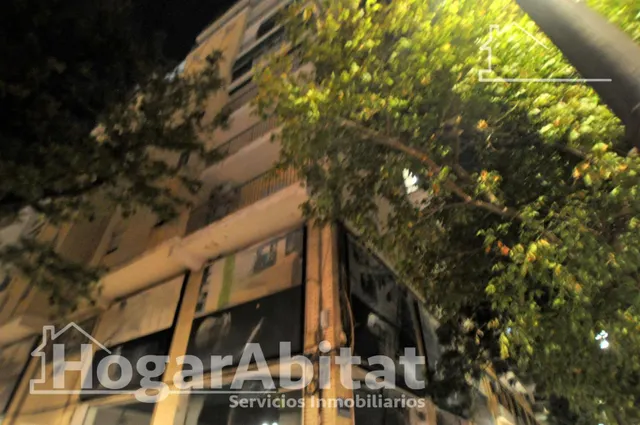 ¡REFORMADO! EXTERIOR CON ASCENSOR, BALCÓN Y TERRAZA — 31
