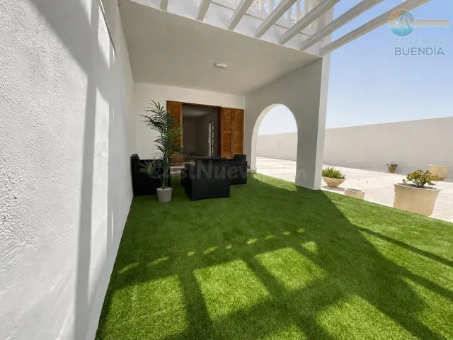 DÚPLEX REFORMADO EN PLAYA DE NARES - foto 2