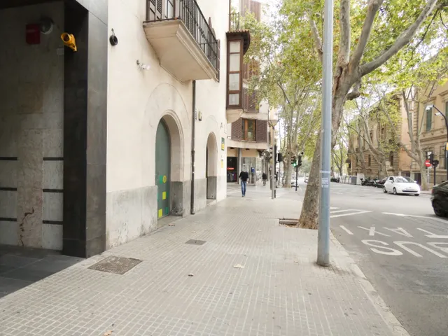 Aparcamiento en zona Plaza Patines, Palma — 5