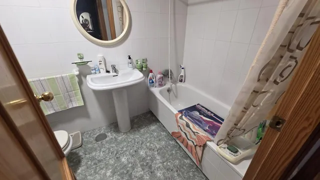 Vive frente al mar en este exclusivo piso en la Playa de Muchavista. — 21