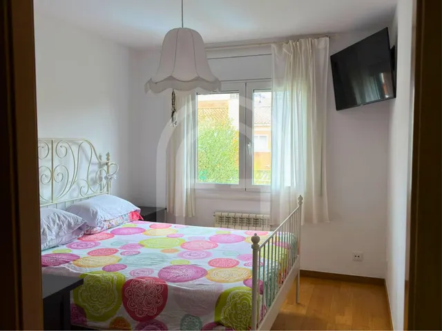 Casa unifamiliar de 180 m2 con jardín, terrazas y garaje en zona centro — 16