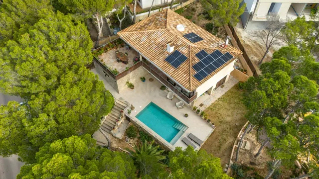 Casa independiente con vistas y piscina - foto 2