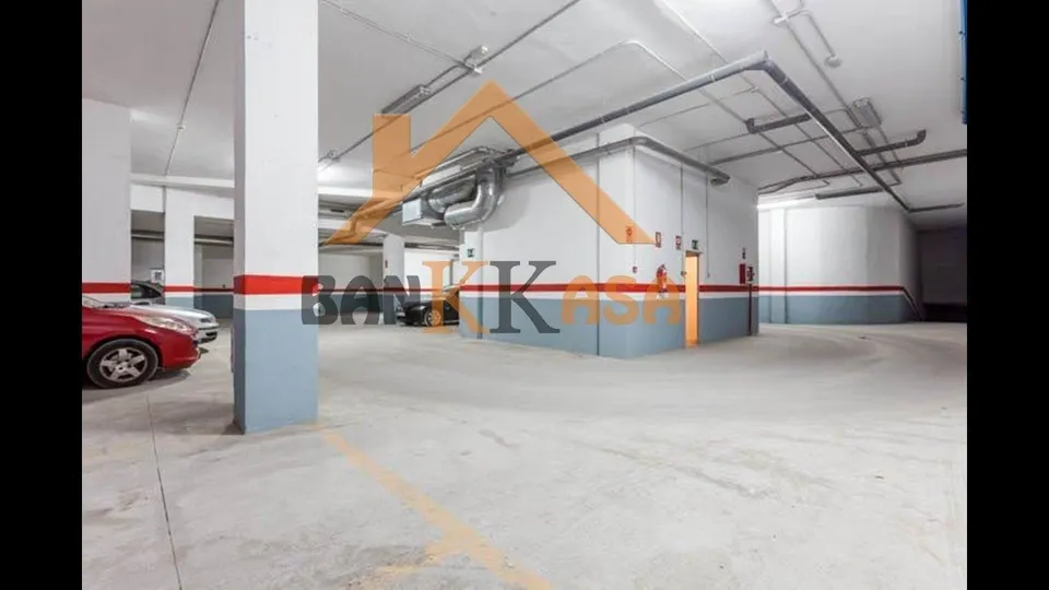 SE VENDE O SE ALQUILA PLAZA DE GARAJE EN SANTA MARÍA DEL ÁGUILA