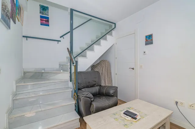 Precioso duplex moderno con patio — 30