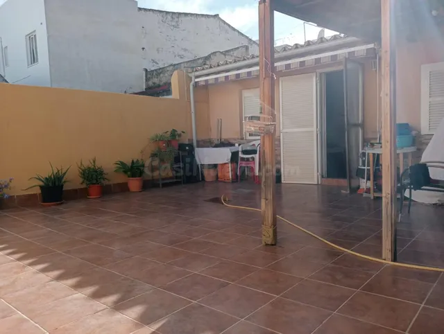 PLANTA BAJA TECHO LIBRE REFORMADA JUNTO A REYES CATOLICOS — 3