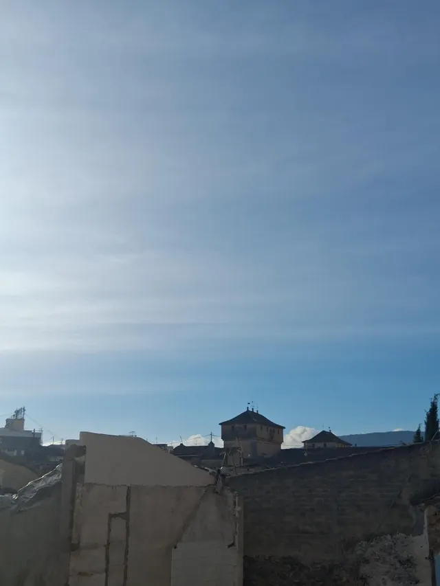 Oportunidad única en el casco histórico de Cocentaina: Casa de pueblo de 206 m2 semi-reformada con terraza y vistas — 9