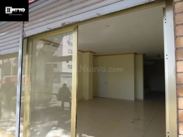 ALQUILER DE LOCAL COMERCIAL AV. CATEDRATICO SOLER!!!! - foto 2