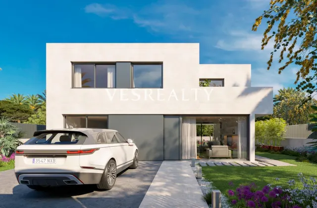 ¡Tu Villa de Lujo en La Marina Te Espera! - foto 3
