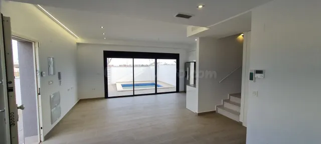 VILLAS DE OBRA NUEVA EN ORIHUELA COSTA, 3 DORMITORIOS 2 BAÑO - foto 4