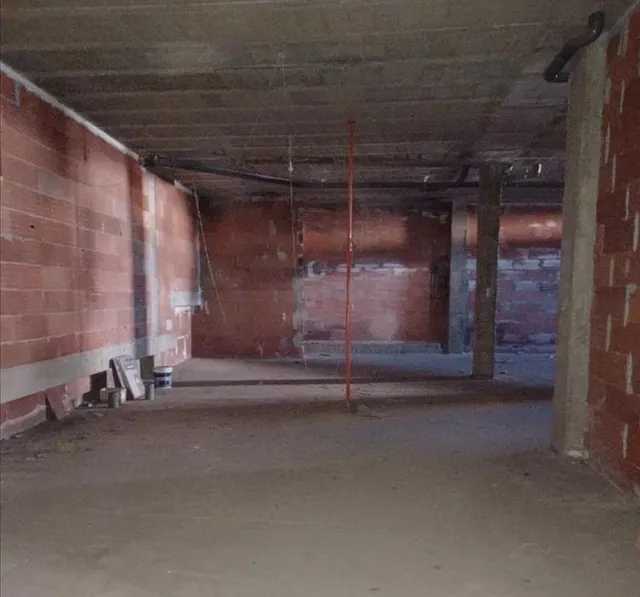 LOCAL COMERCIAL EN BEMBIBRE — 2