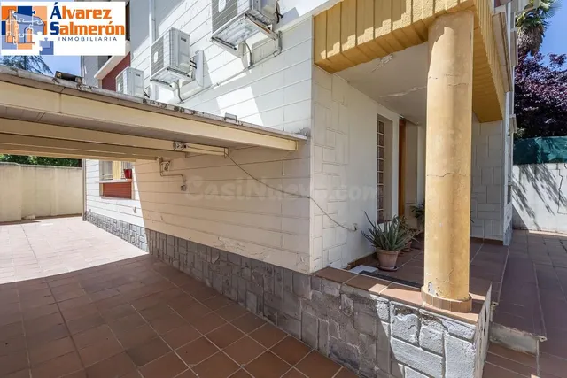 Chalet Exclusivo en Camino Bajo de Huétor — 2