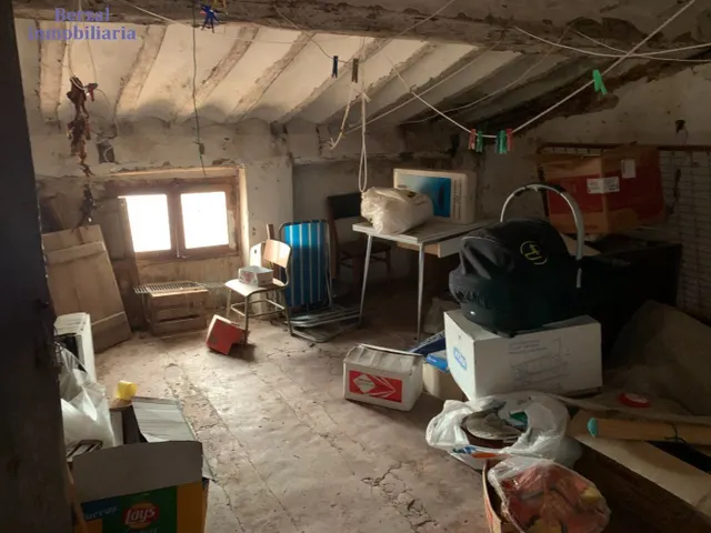 Casa de pueblo en venta en Entrena. Para reformar, con muchas posibilidades, — 29