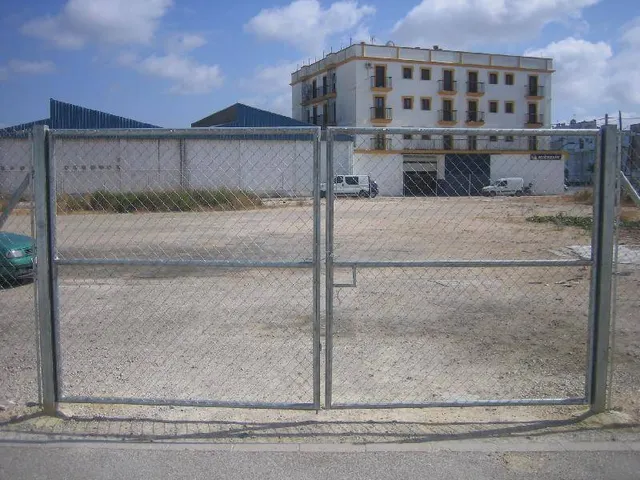 SUELO USO INDUSTRIAL — 2