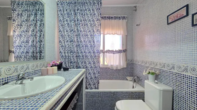 Cómodo chalet en venta en Eurovillas — 36