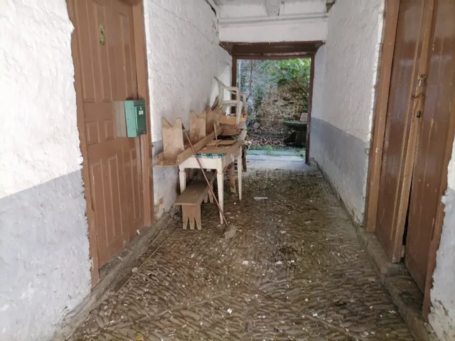 SE VENDE CASA DE PIEDRA PARA REFORMAR EN CUBILLOS DEL SIL - foto 5