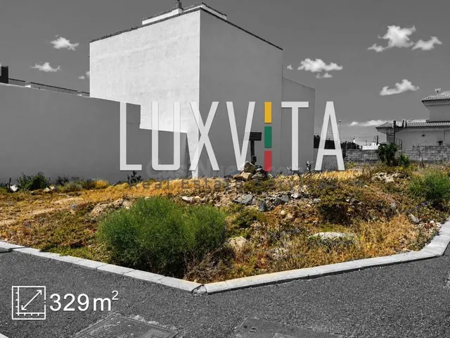 Amplio terreno urbano de 329 m2 en San Isidro, Granadilla de - foto 5