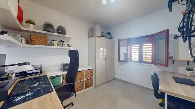Piso con terraza y terreno en Guimar — 7