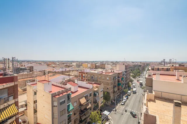 ATICO EXCLUSIVO CON UNAS VISTAS INCREIBLES PARA REFORMAR — 14