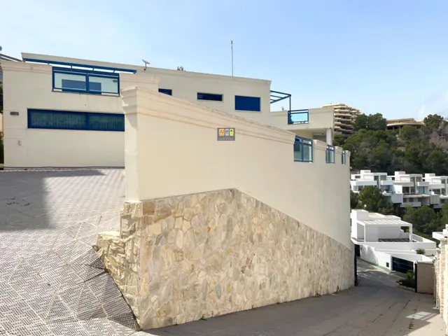 VILLA INDEPENDIENTE CON VISTAS A LA MONTAÑA EN ALTEA HILLS — 4