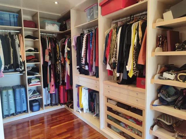 ELEGANTE  VIVIENDA CON VISTAS AL REAL CLUB  DE GOLF DE SEVILLA — 18