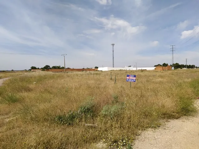 Se vende solar de 4242m2 en camino Santa Maria / Poligono 20 — 4