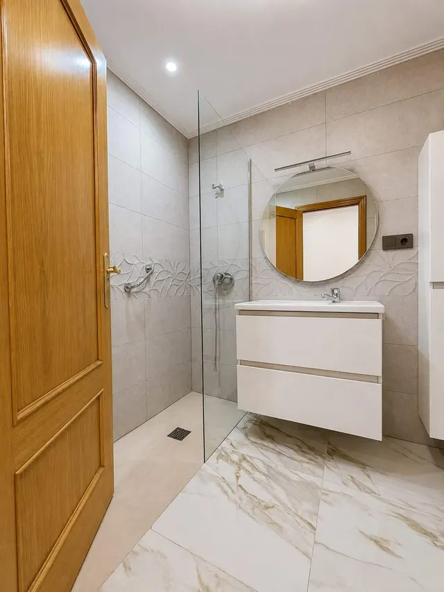 Elegante vivienda en esquina con garaje OPCIONAL en pleno centro de Alicante (Castaños / Santa Bárbara). — 10