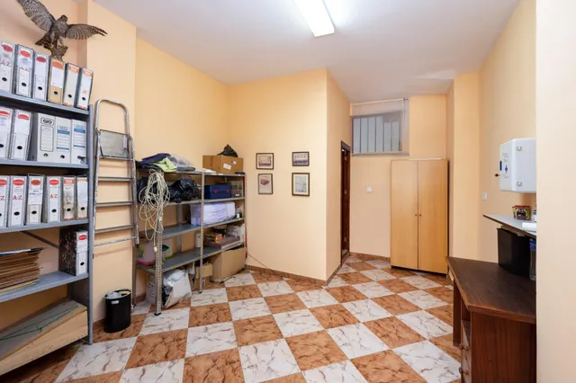 Local comercial en magnifica ubicación. Jardin de la Reina — 11