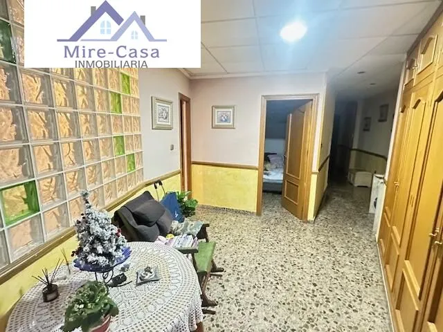 SE VENDE LOCAL MAS DOS ALTURAS, POSIBILIDAD ADAPTAR PARA DOS PISOS INDEPENDIENTES — 8
