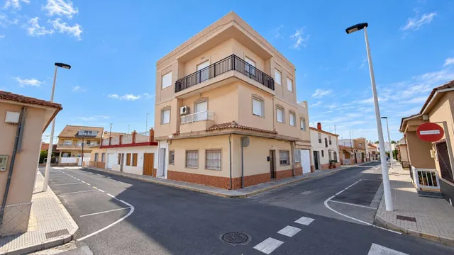 Moderno y luminoso piso con amplio solárium y vistas al mar en San Pedro del Pinatar — 23
