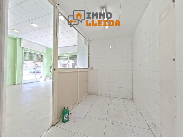 OPORTUNIDAD Local céntrico en Balaguer — 9