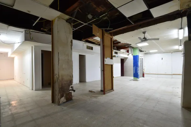 Local comercial en venta al lado de Rambla de la Pau — 7