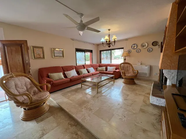 Chalet a la venta en Cabo Roig — 9