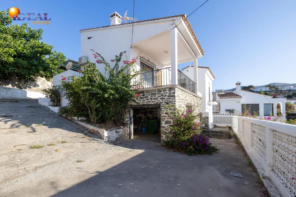 Chalet independiente en Taramay, Almuñécar