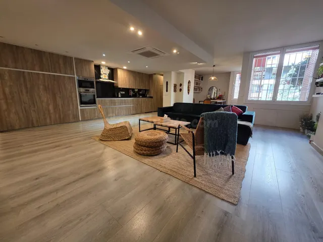 LUJO EN SARRIÀ - PLANTA BAJA CON JARDIN Y 5 habitaciones