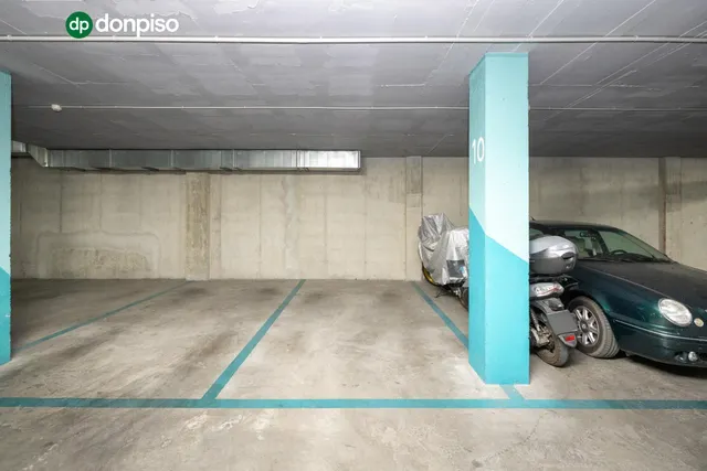 MARAVILLOSO PISO DE DOS DORMITORIOS Y GARAJE EN EL PTS — 34