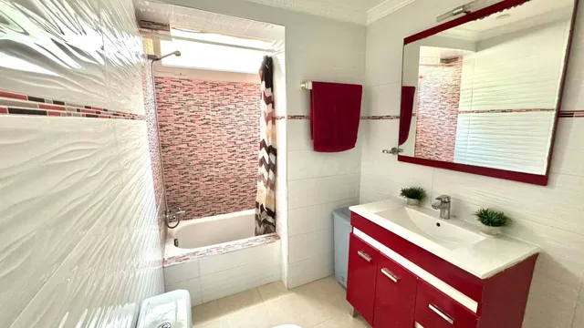 Amplio Piso en Alicante - Ideal para Familias — 5