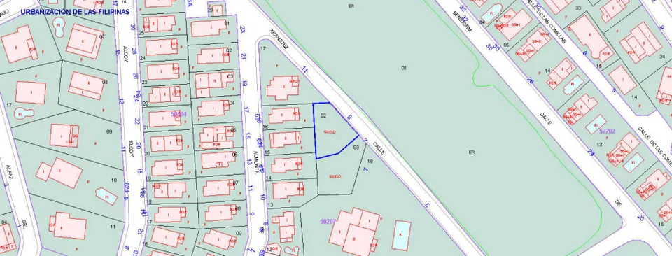 Se vende terreno  urbano de 294m2 en Villamartin!Se puede construir ya!!