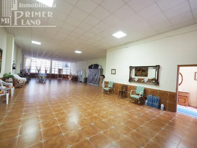 *CASA DE 2 PLANTAS POR CALLE DON VICTOR POR 159.000 €* - foto 2