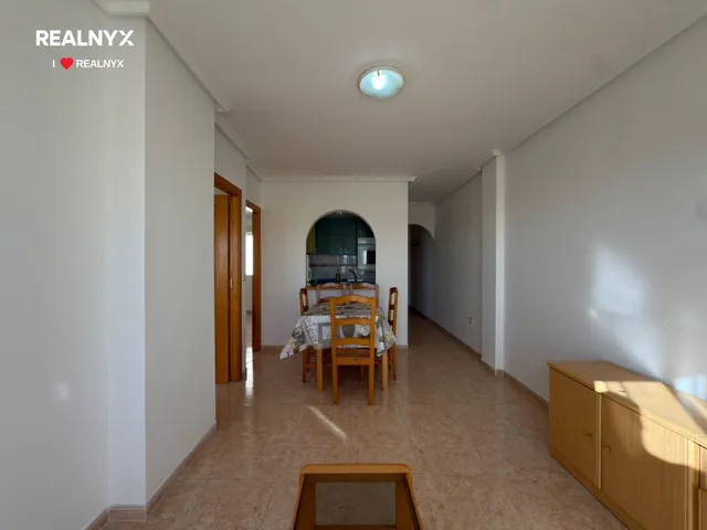 Espectacular Ático con Terraza y Piscina en el Corazón de Torrevieja — 8