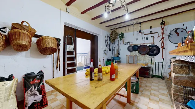 PRECIOSA Y ESPECTACULAR  CASA EN CHIVA  . OJO INVERSORES!!! — 7