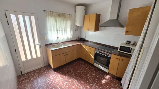 CASA DE CAMPO CERCA DEL CASCO URBANO, EN ONTINYENT — 8