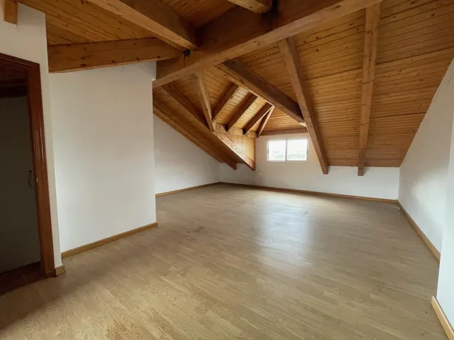 VENTA ADOSADO EN ALMAZCARA EL BIERZO — 13